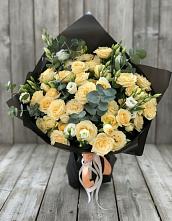 Букет цветов из:  Розы и Лизиантусы в Колодезном