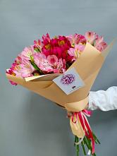Букет цветов из:  Альстромерии #REPLACE_PRED# Колодезном
