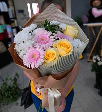 Букет цветов из:  Герберы, Розы и Хризантемы в Колодезном