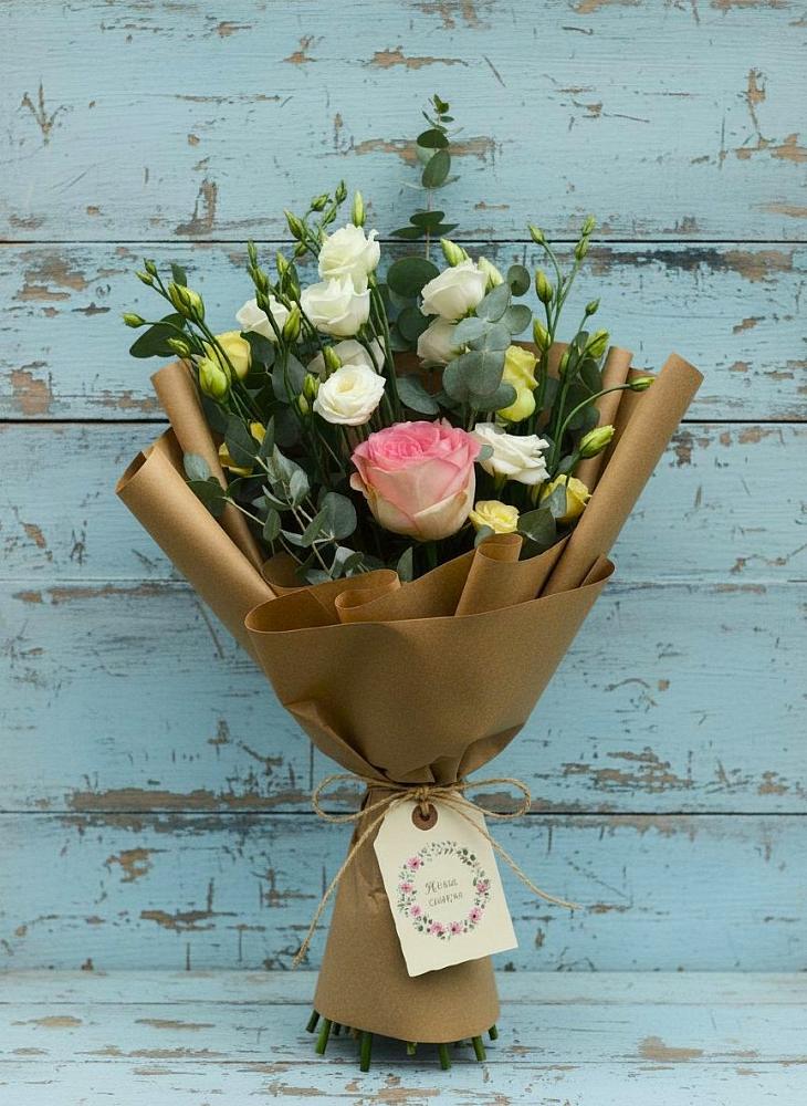 Букет цветов из: Розы и Лизиантусы в Колодезном