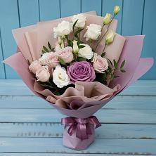 Букет цветов из:  Розы и Лизиантусы в Колодезном