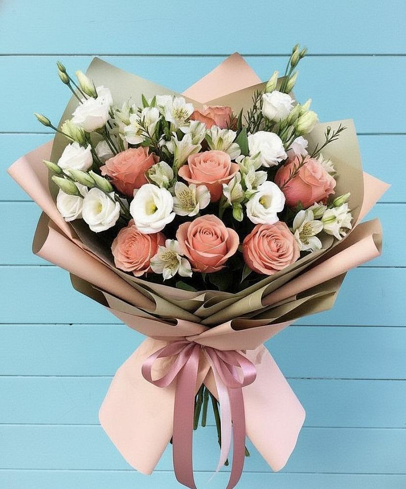 Букет цветов из: Розы, Альстромерии и Лизиантусы в Колодезном