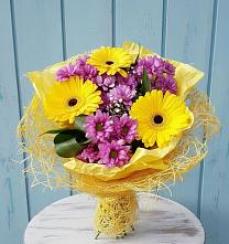 Букет цветов из:  Хризантемы и Герберы в Колодезном