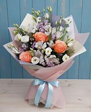 Букет цветов из:  Лизиантусы, Розы, Альстромерии и Гипсофила в Колодезном