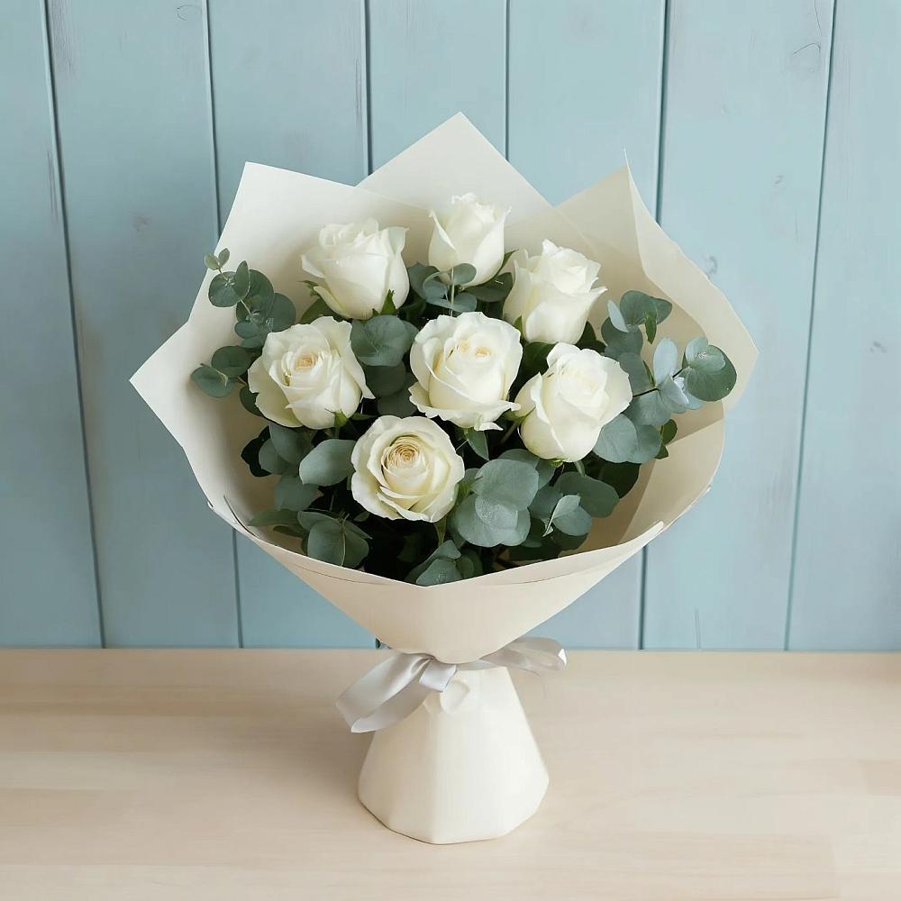 Букет Белые розы в Эвкалипте в Колодезном