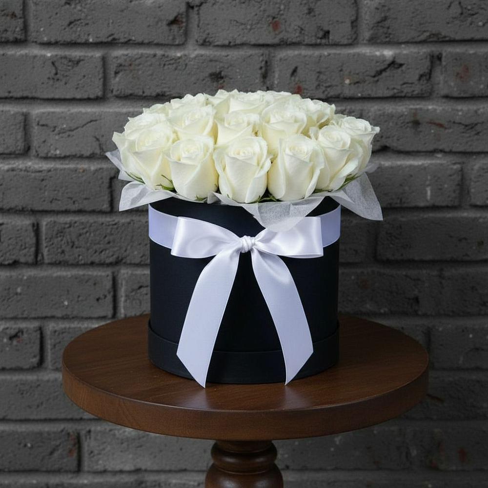 Цветочная композиция из Розы в шляпной коробке в Колодезном