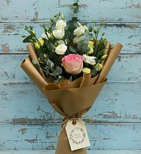 Букет цветов из:  Розы и Лизиантусы в Колодезном