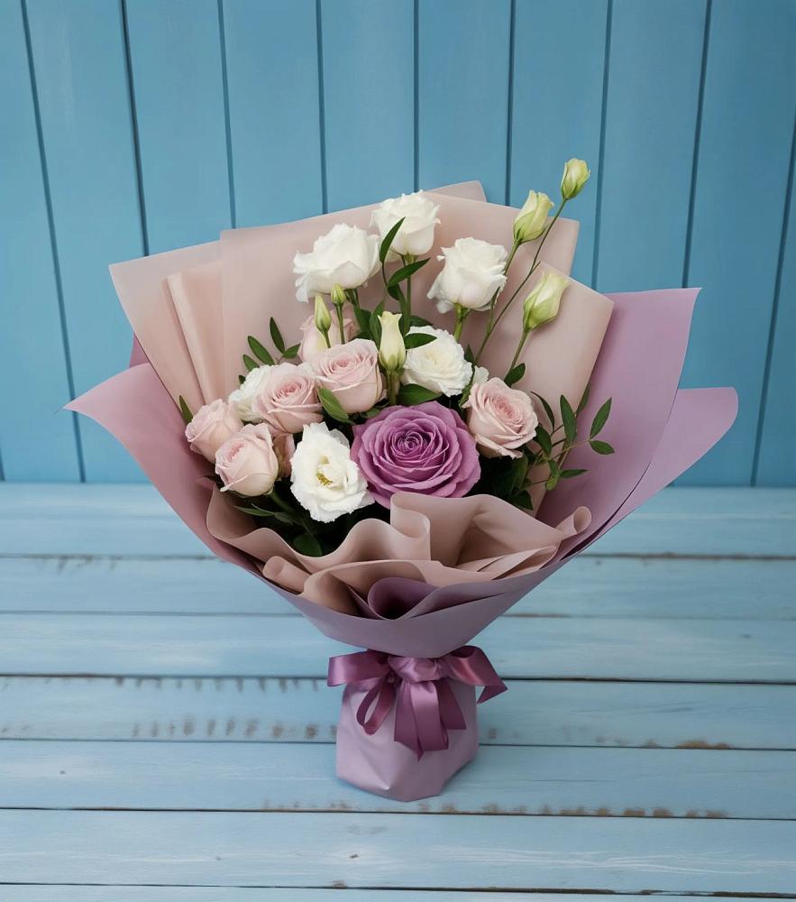 Букет цветов из: Розы и Лизиантусы в Колодезном